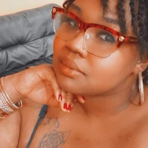 Meet your Posher, Rene